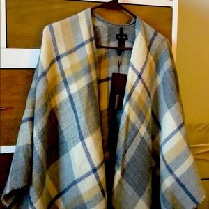 Women’s Shawl/Shrug